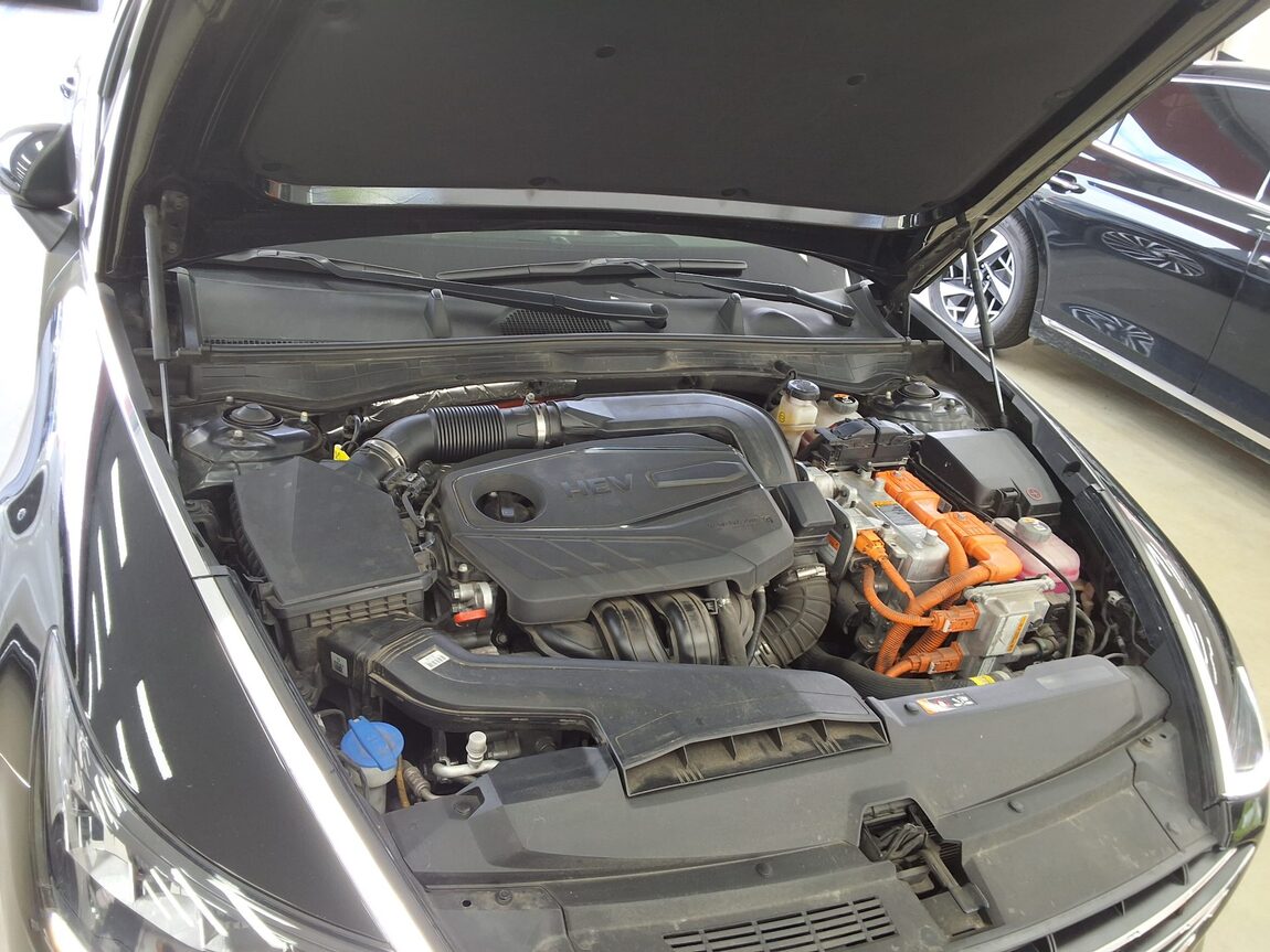 HYUNDAI SONATA (DN8) HYBRID 2.0 HEV PREMIUM PLUS 2022 - zdjęcie 19
