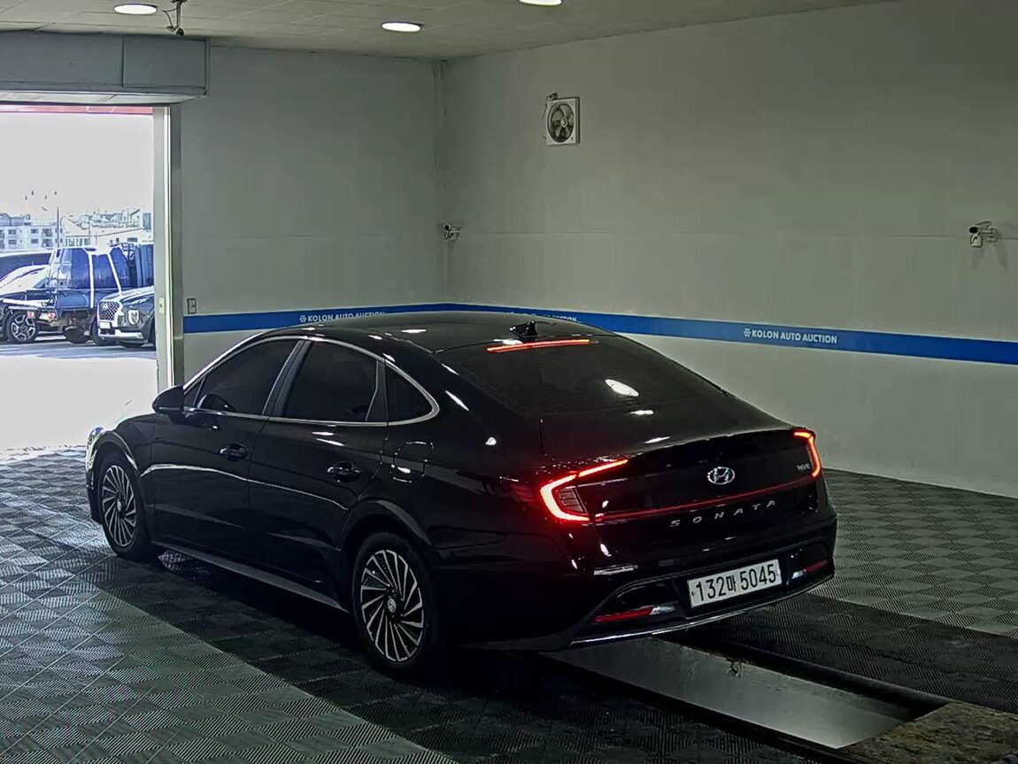 HYUNDAI SONATA (DN8) HYBRID 2.0 HEV PREMIUM PLUS 2022 - zdjęcie 6
