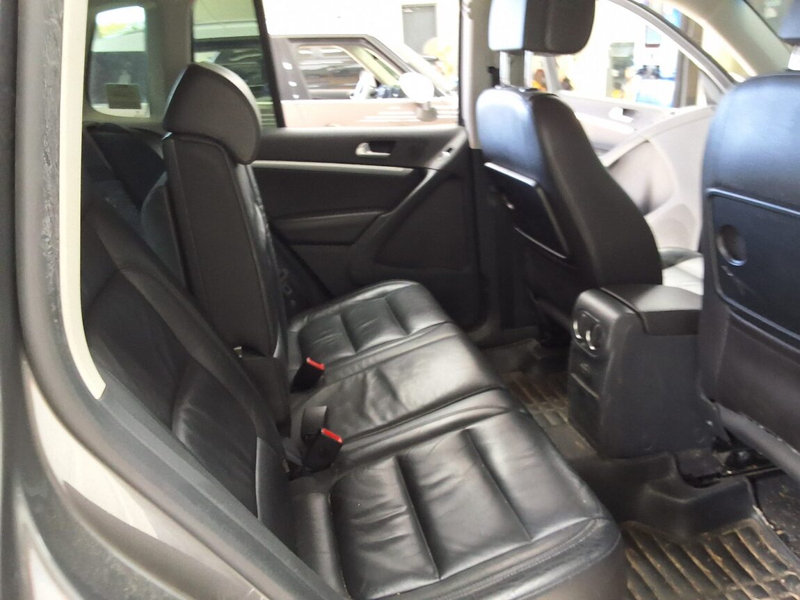 VOLKSWAGEN TIGUAN 2.0 TDI BLUEMOTION 2016 - zdjęcie 14