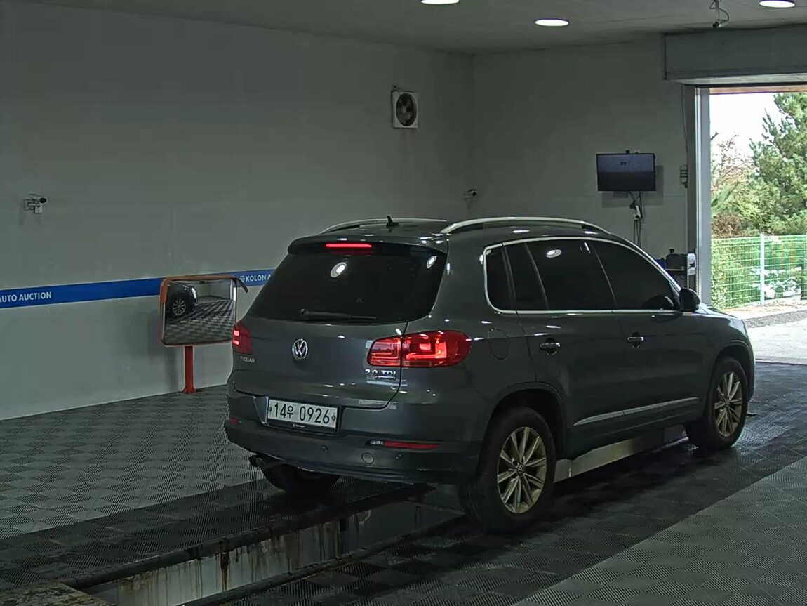 VOLKSWAGEN TIGUAN 2.0 TDI BLUEMOTION 2016 - zdjęcie 5