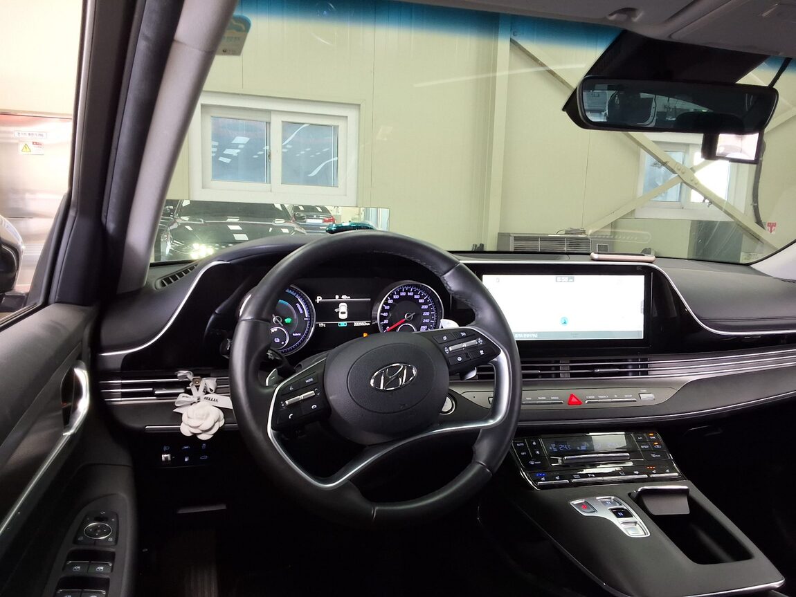 HYUNDAI THE NEW GRANDEUR IG HYBRID 2.4 HEV EXCLUSIVE 2022 - zdjęcie 12