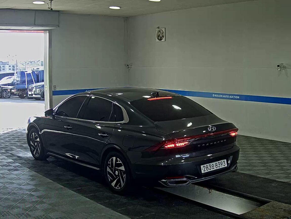 HYUNDAI THE NEW GRANDEUR IG HYBRID 2.4 HEV EXCLUSIVE 2022 - zdjęcie 6