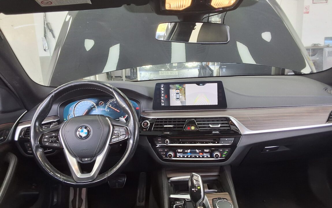 BMW 5 SERIES (7TH GEN) 520d M SPORT PACK PLUS 2017 - zdjęcie 11