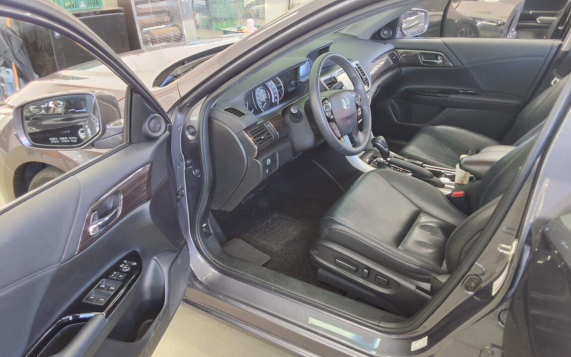 HONDA ACCORD (9TH GEN) 2.4 EX-L 2016 - zdjęcie 10
