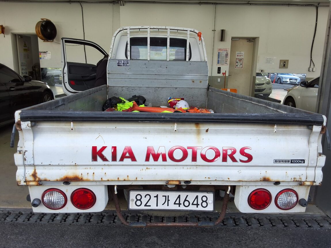 KIA BONGO III CARGO CRDi KING CAB EXTRA LONG WHEELBASE 2016 - zdjęcie 12