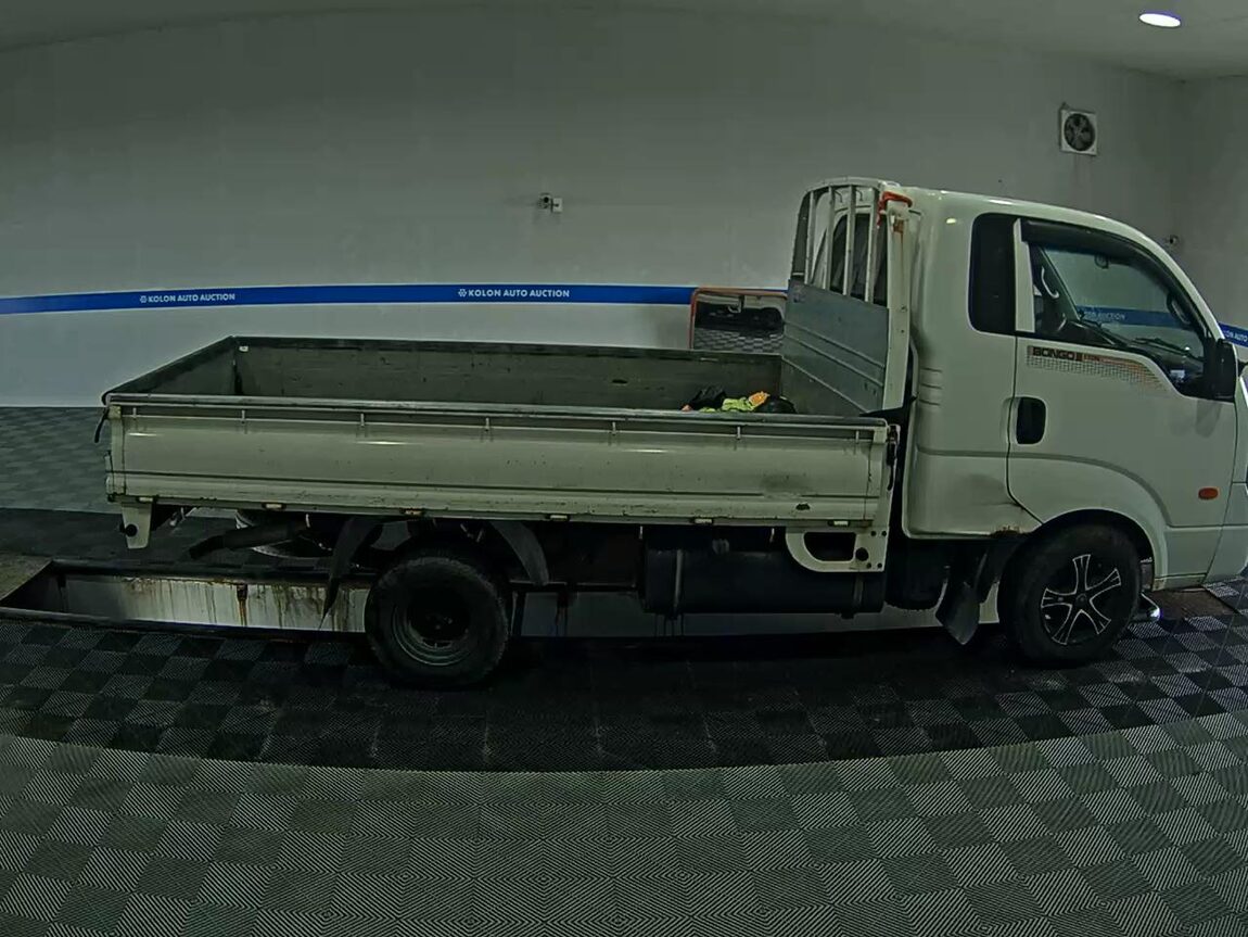 KIA BONGO III CARGO CRDi KING CAB EXTRA LONG WHEELBASE 2016 - zdjęcie 4