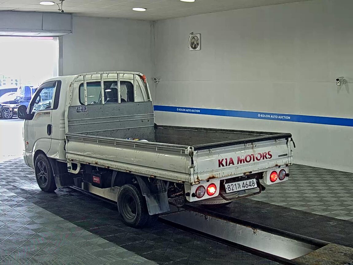 KIA BONGO III CARGO CRDi KING CAB EXTRA LONG WHEELBASE 2016 - zdjęcie 6
