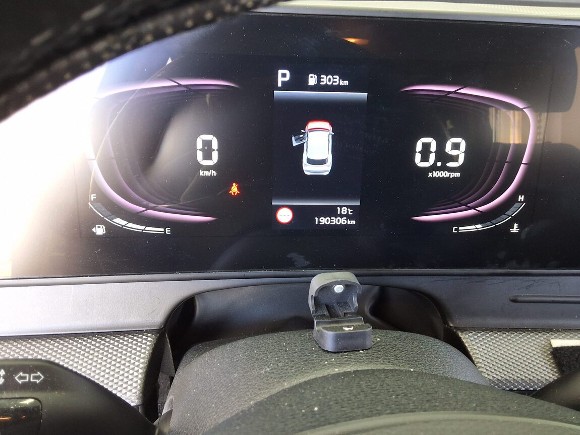 KIA THE ALL NEW SPORTAGE 2.0 LPG 2WD PRESTIGE 2023 - zdjęcie 9