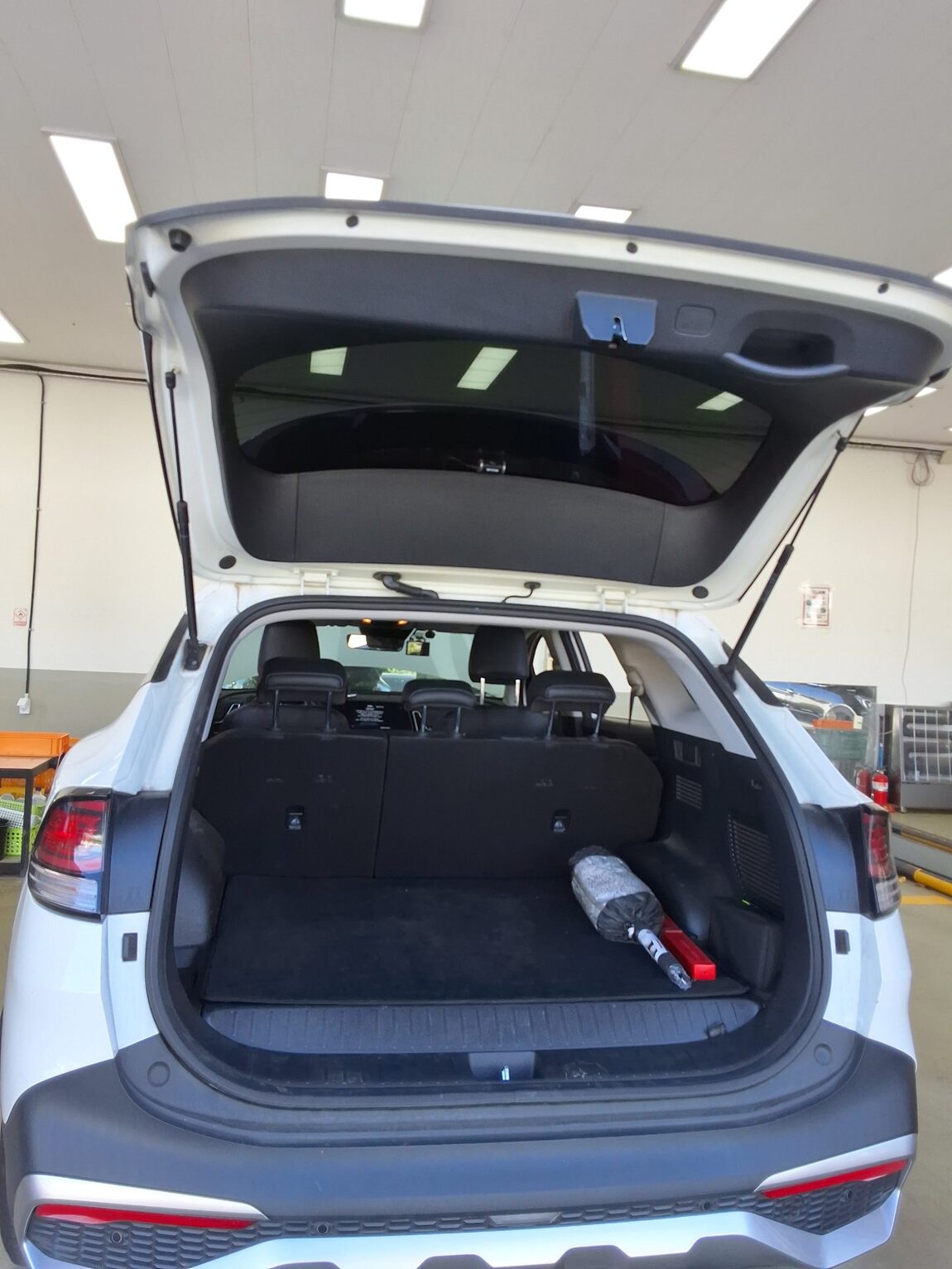 KIA THE ALL NEW SPORTAGE 2.0 LPG 2WD PRESTIGE 2023 - zdjęcie 15