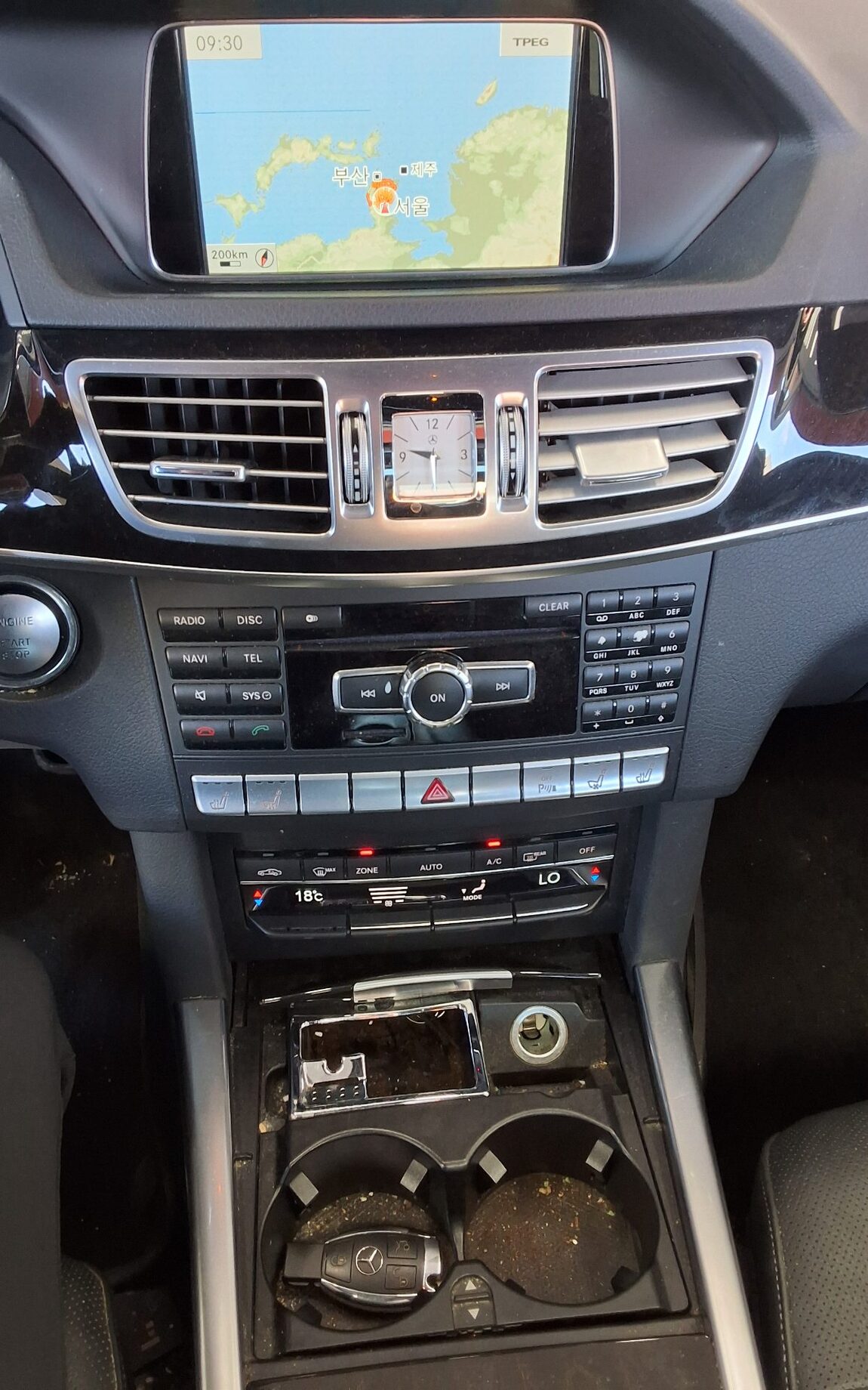 MERCEDES-BENZ E-CLASS (4TH GEN) E300 BLUETEC HYBRID 2014 - zdjęcie 18