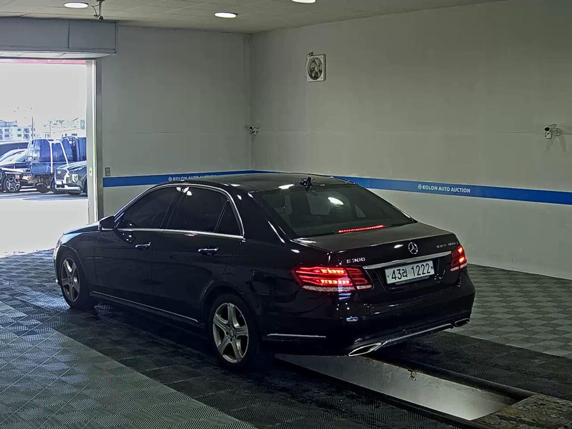 MERCEDES-BENZ E-CLASS (4TH GEN) E300 BLUETEC HYBRID 2014 - zdjęcie 6