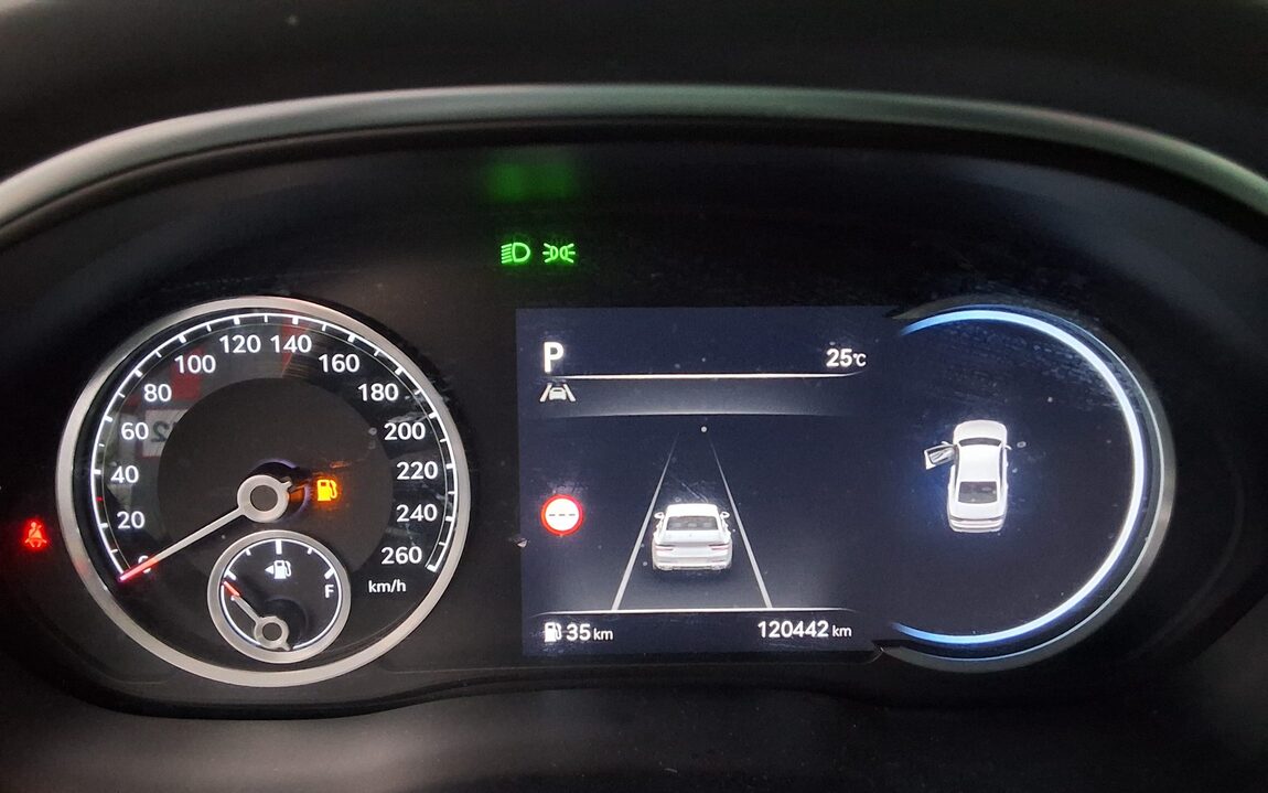 GENESIS THE ALL NEW G80 GASOLINE 2.5 2WD BASE MODEL 2022 - zdjęcie 9