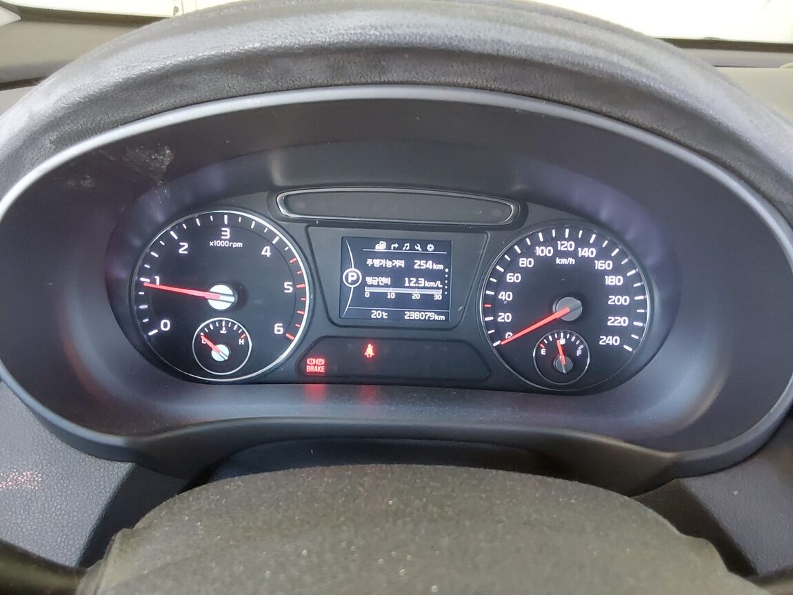 KIA ALL NEW SORENTO R2.0 4WD NOBLESSE 2015 - zdjęcie 9