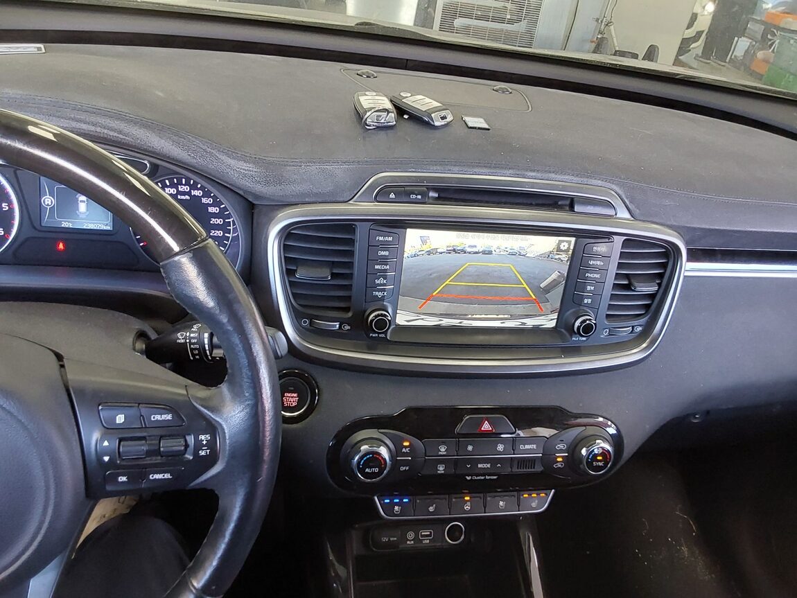 KIA ALL NEW SORENTO R2.0 4WD NOBLESSE 2015 - zdjęcie 17