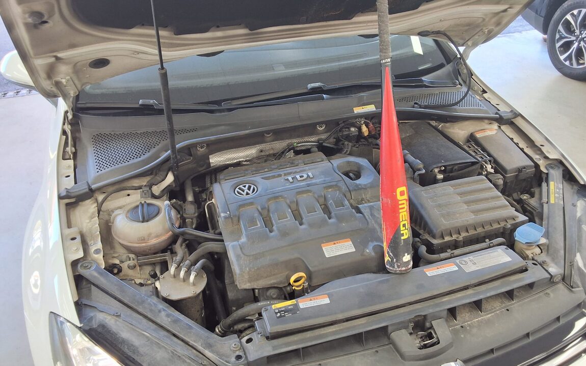 VOLKSWAGEN GOLF (7TH GEN) 2.0 TDI 2015 - zdjęcie 21