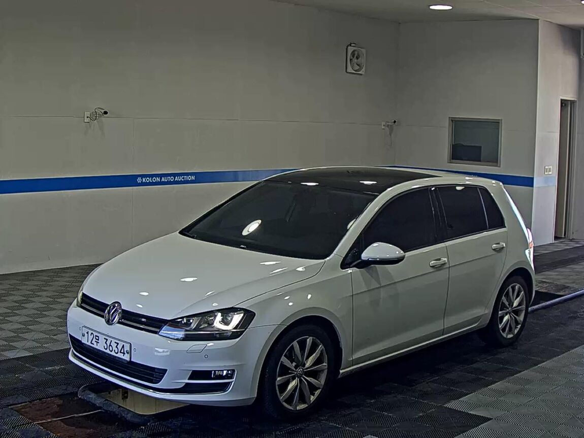 VOLKSWAGEN GOLF (7TH GEN) 2.0 TDI 2015 - zdjęcie 2