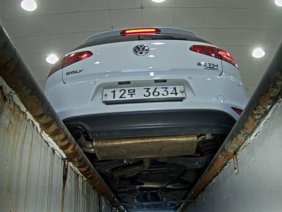 VOLKSWAGEN GOLF (7TH GEN) 2.0 TDI 2015 - zdjęcie 8