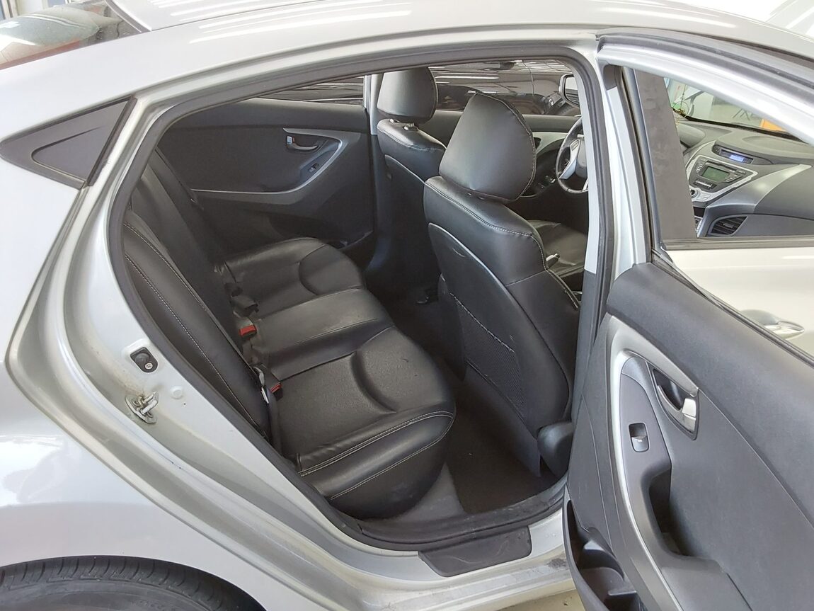 HYUNDAI AVANTE MD M16 GDi LUXURY 2012 - zdjęcie 13