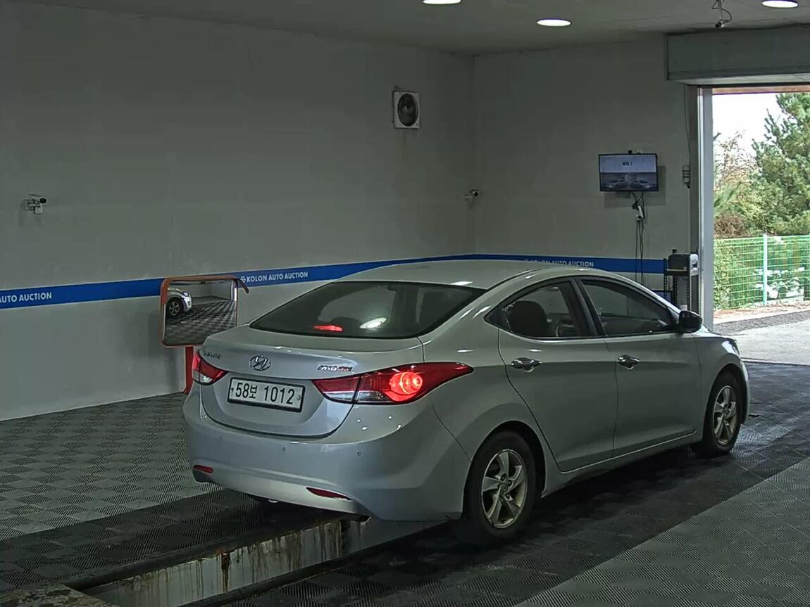 HYUNDAI AVANTE MD M16 GDi LUXURY 2012 - zdjęcie 5