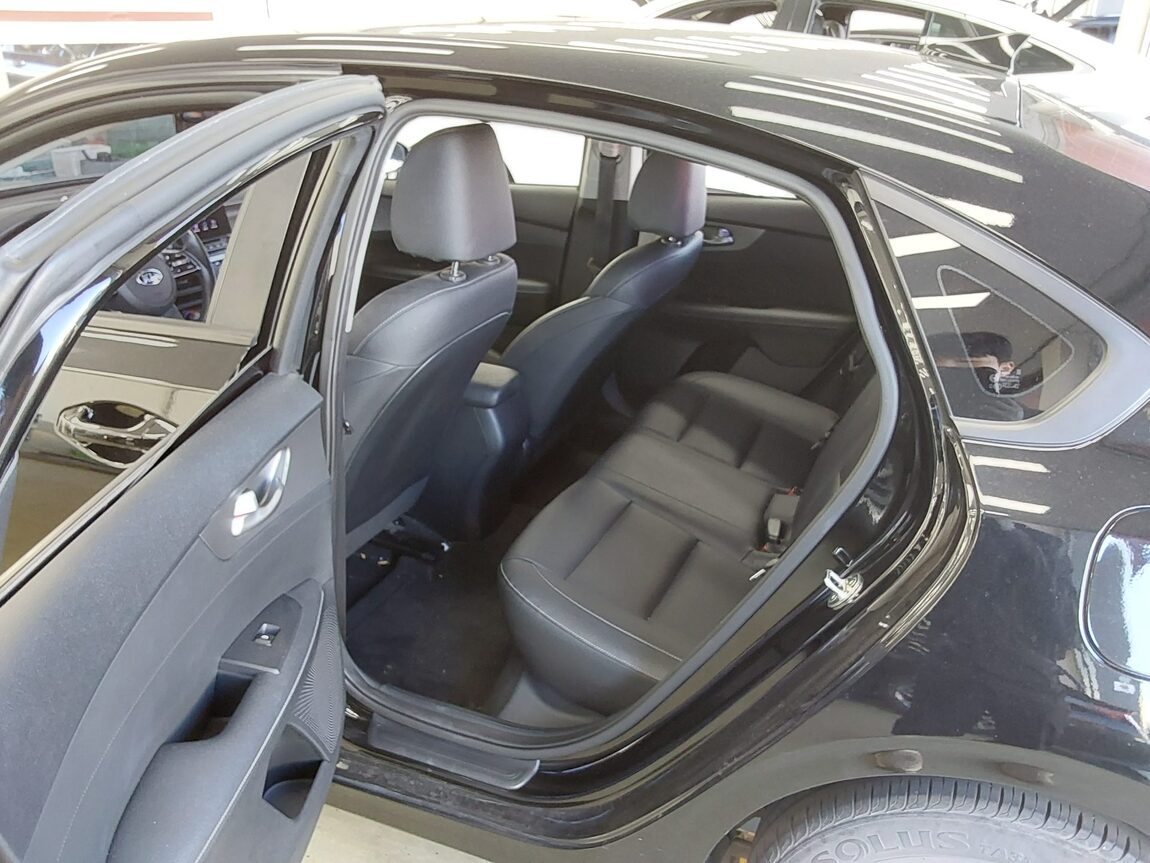 KIA ALL NEW K3 1.6 GASOLINE LUXURY 2019 - zdjęcie 12