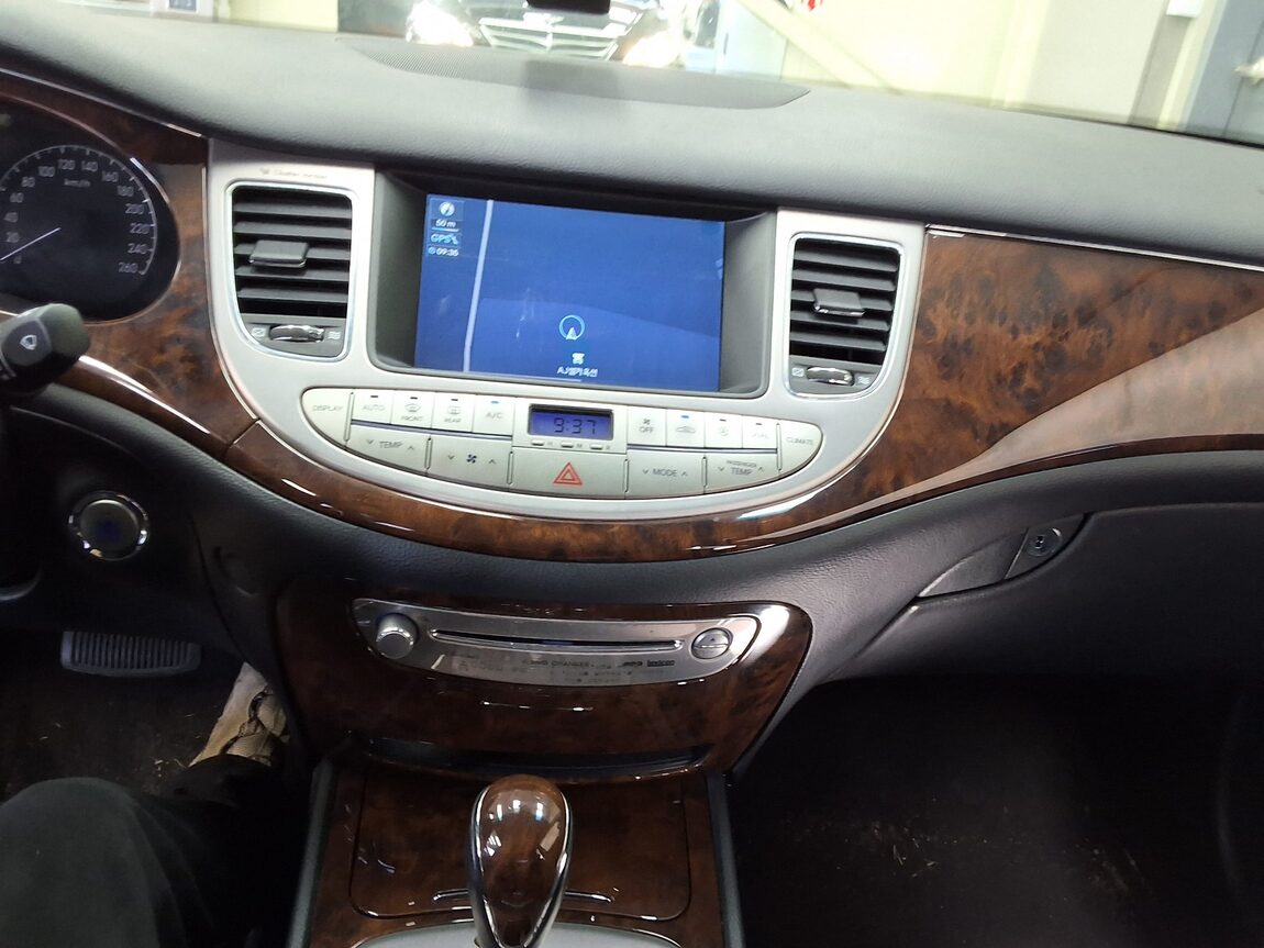 HYUNDAI GENESIS BH 330 LUXURY PRIME PACK 2008 - zdjęcie 24