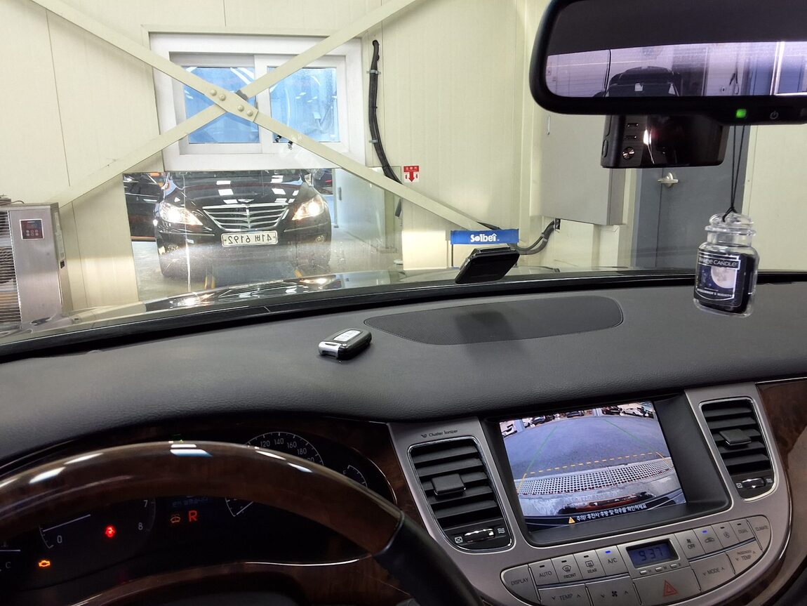 HYUNDAI GENESIS BH 330 LUXURY PRIME PACK 2008 - zdjęcie 25