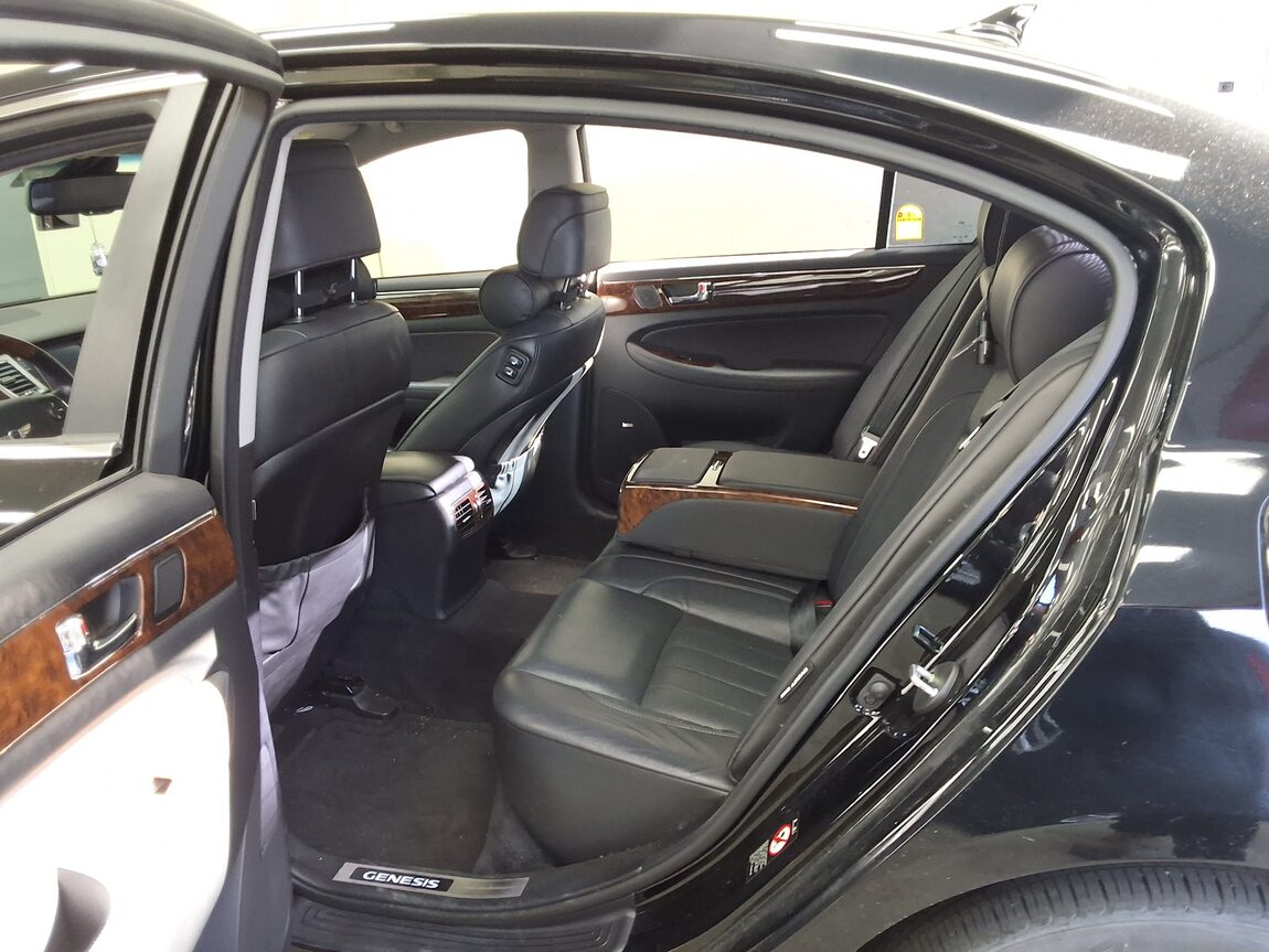 HYUNDAI GENESIS BH 330 LUXURY PRIME PACK 2008 - zdjęcie 13
