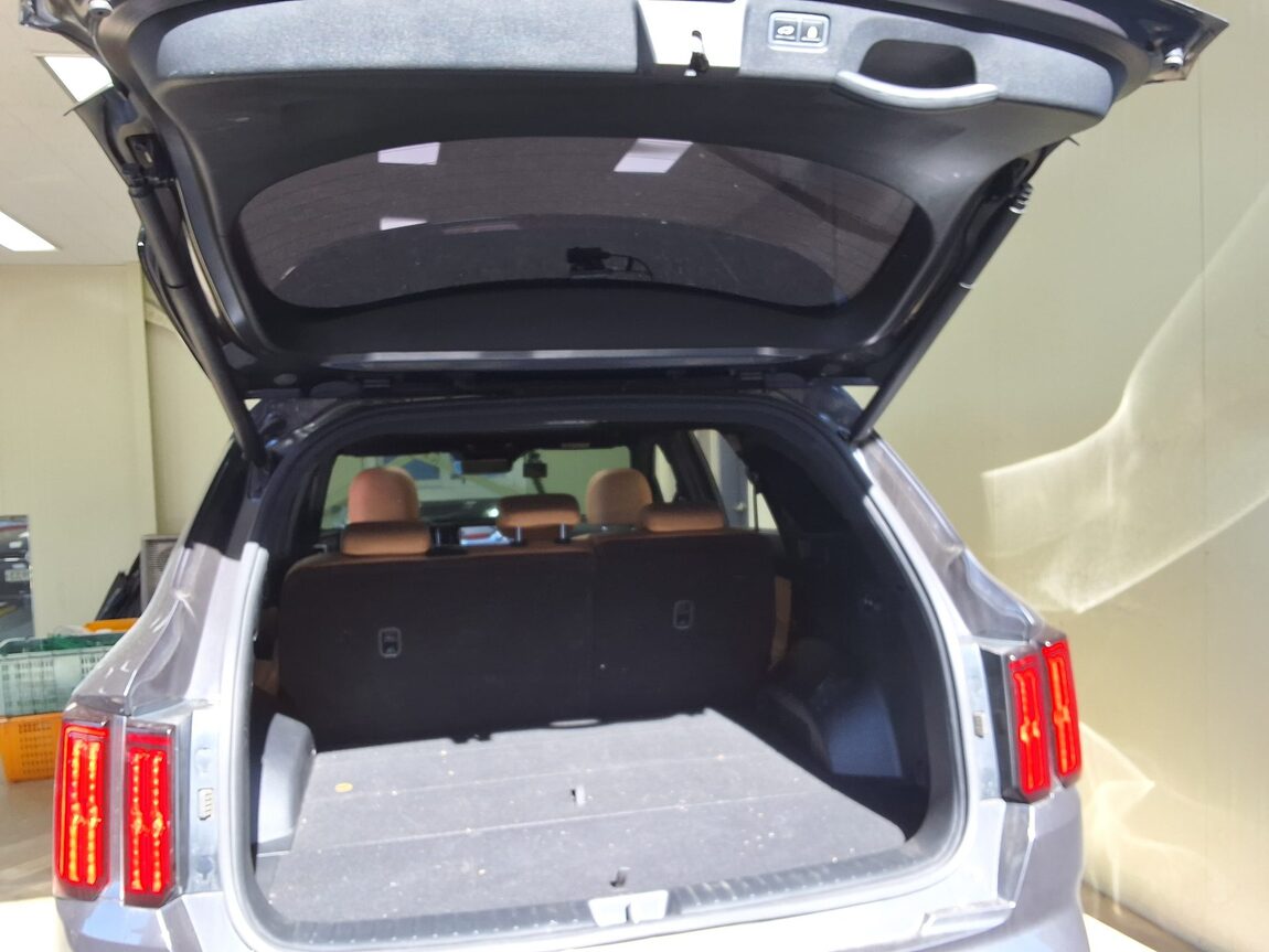 KIA NEW SORENTO HYBRID (MQ4) 1.6 HEV 2WD NOBLESSE 2023 - zdjęcie 16