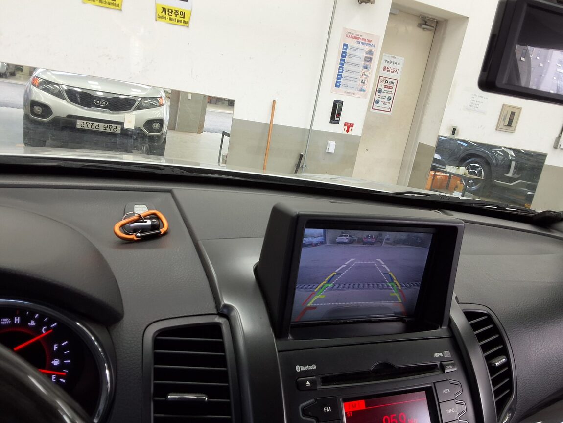 KIA SORENTO R DIESEL 2.0 2WD TLX LUXURY MODEL 2010 - zdjęcie 17