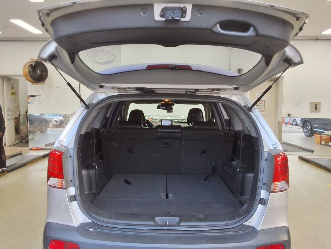KIA SORENTO R DIESEL 2.0 2WD TLX LUXURY MODEL 2010 - zdjęcie 15