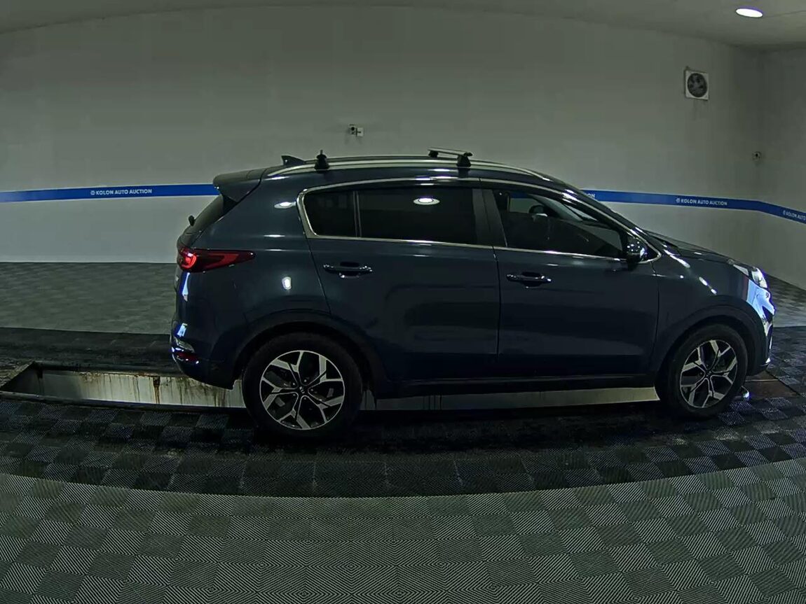 KIA SPORTAGE THE BOLD 1.6 DIESEL 2WD PRESTIGE 2020 - zdjęcie 4