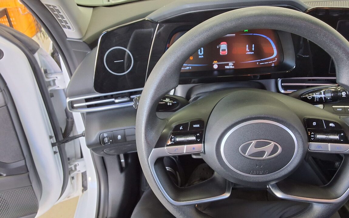 HYUNDAI THE NEW AVANTE (CN7) 1.6 LPI RENTAL CAR SMART 2024 - zdjęcie 17