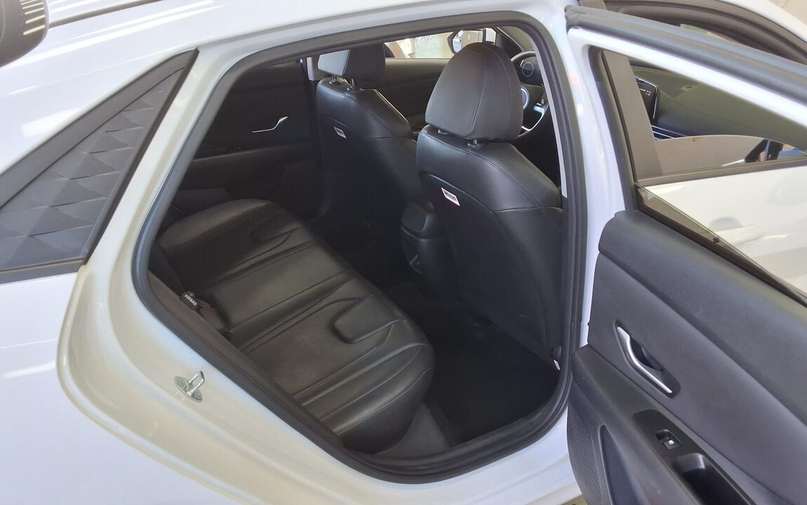HYUNDAI THE NEW AVANTE (CN7) 1.6 LPI RENTAL CAR SMART 2024 - zdjęcie 13