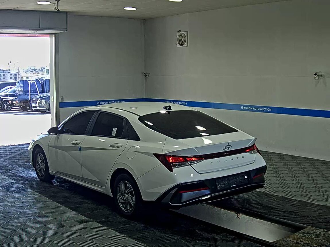 HYUNDAI THE NEW AVANTE (CN7) 1.6 LPI RENTAL CAR SMART 2024 - zdjęcie 6