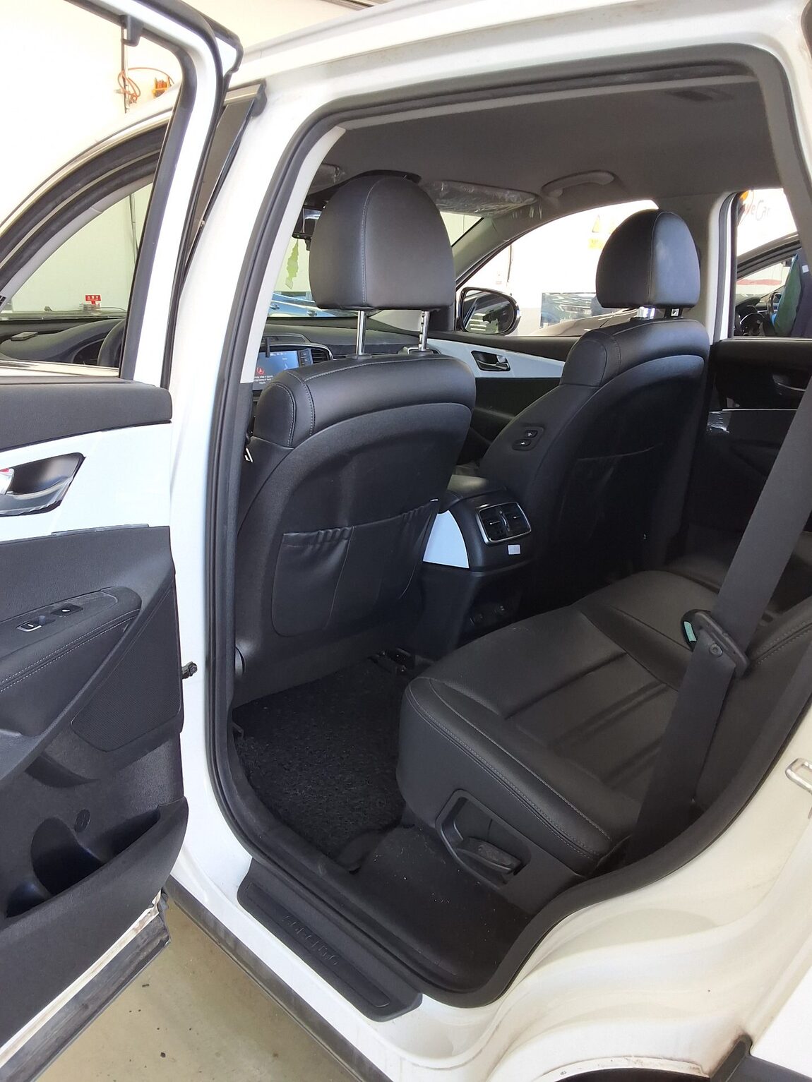 KIA THE NEW SORENTO DIESEL R2.2 2WD NOBLESSE 2020 - zdjęcie 12