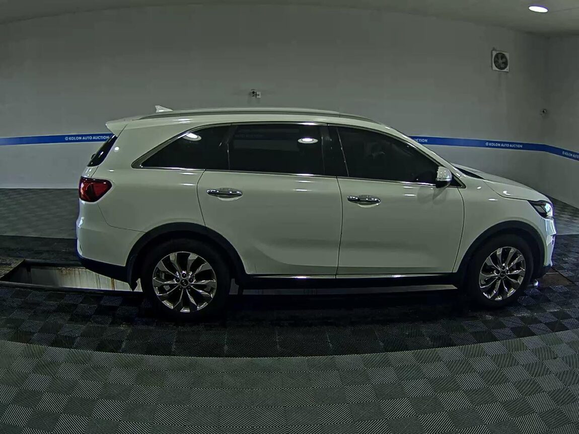 KIA THE NEW SORENTO DIESEL R2.2 2WD NOBLESSE 2020 - zdjęcie 4
