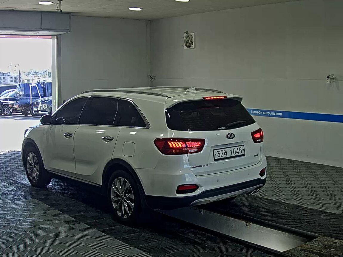 KIA THE NEW SORENTO DIESEL R2.2 2WD NOBLESSE 2020 - zdjęcie 6