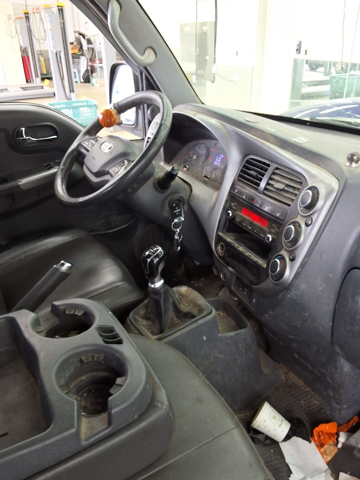 KIA BONGO III CARGO 1.2 TON KING CAB EXTRA LONG WHEELBASE 2018 - zdjęcie 11