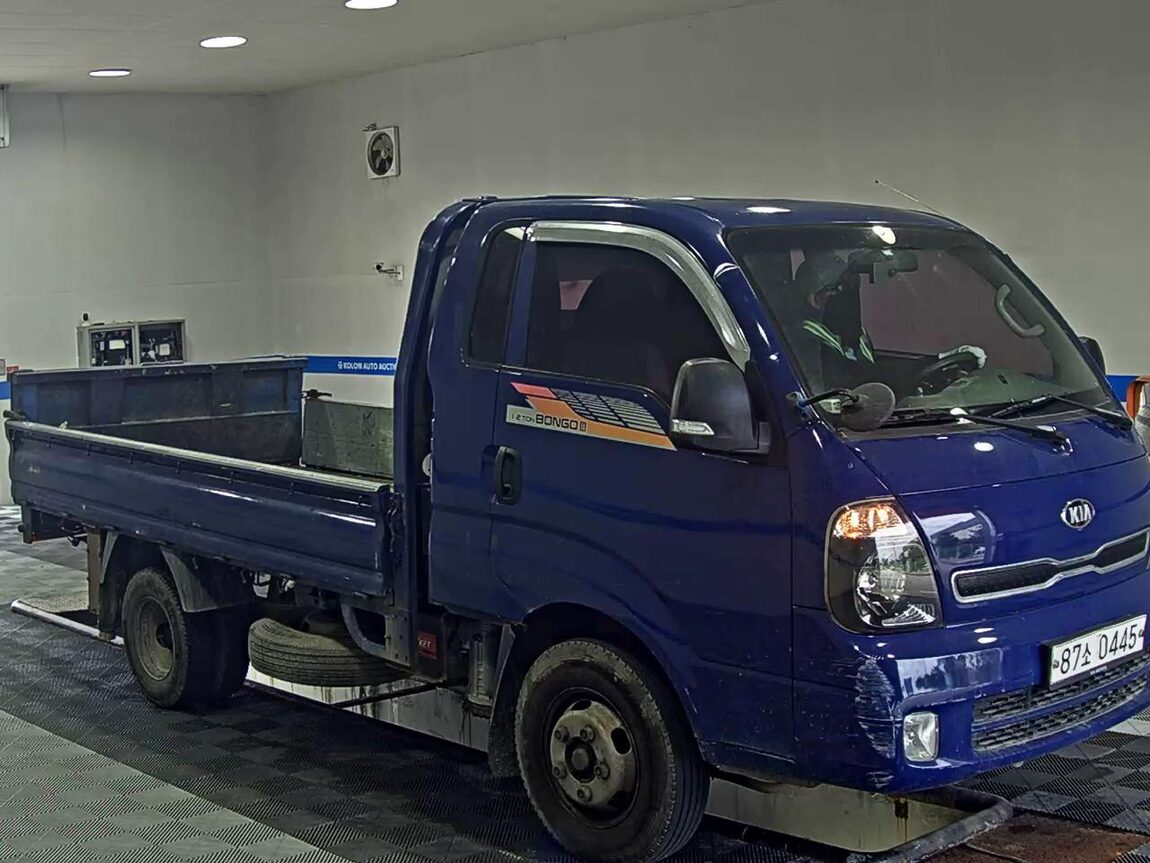 KIA BONGO III CARGO 1.2 TON KING CAB EXTRA LONG WHEELBASE 2018 - zdjęcie 3