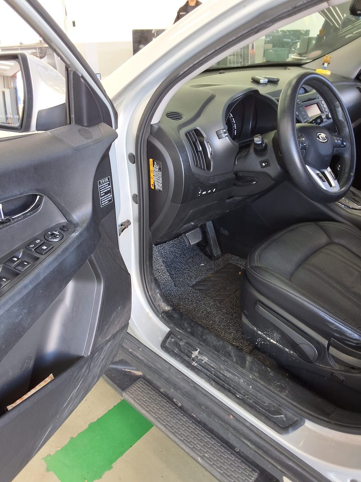 KIA SPORTAGE R DIESEL R2.0 2WD TLX LUXURY MODEL 2012 - zdjęcie 10