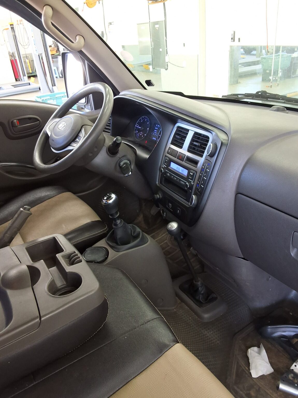 HYUNDAI PORTER II CRDi 4WD DOUBLE CAB LONG WHEELBASE STYLE 2020 - zdjęcie 11