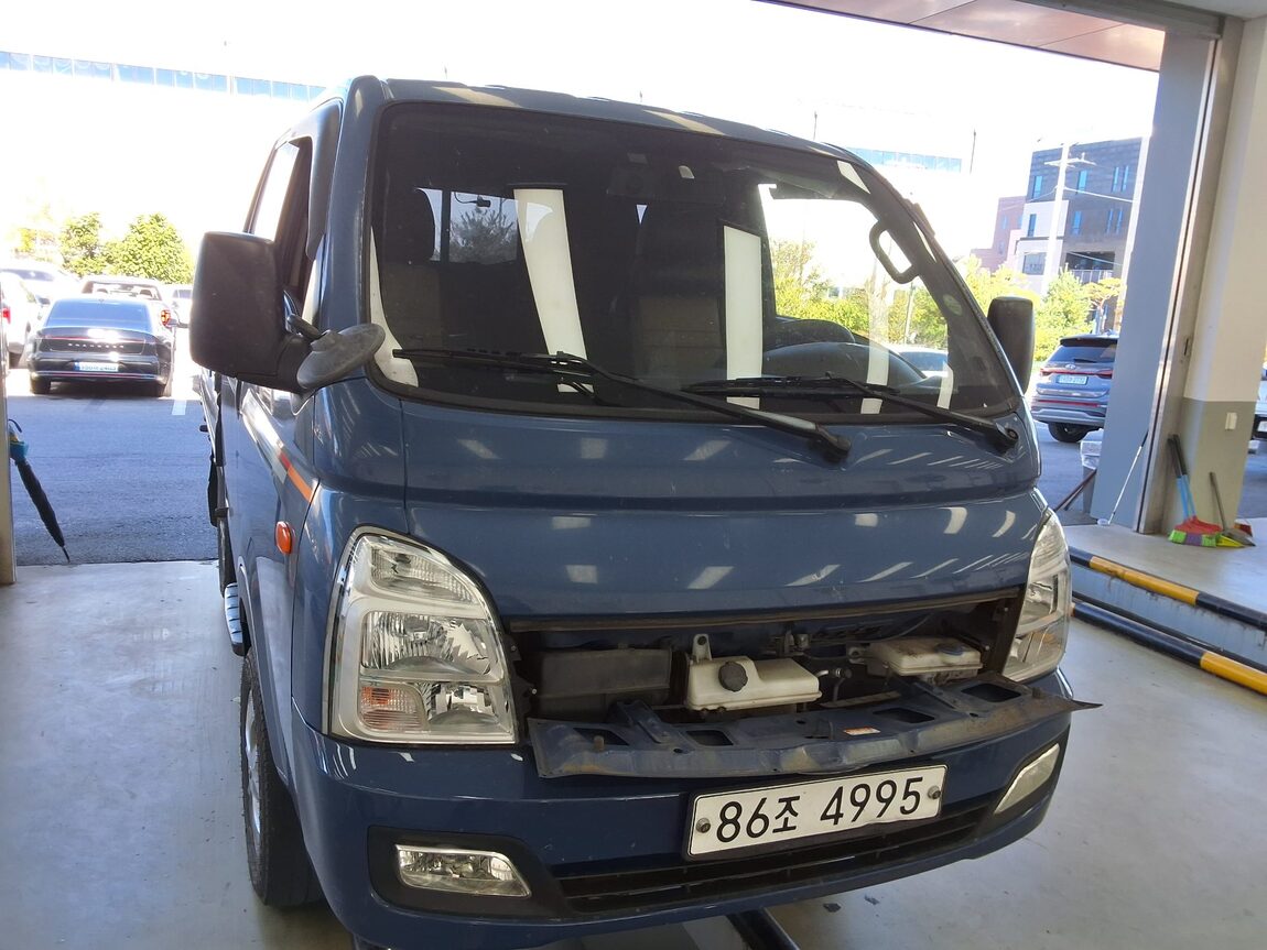 HYUNDAI PORTER II CRDi 4WD DOUBLE CAB LONG WHEELBASE STYLE 2020 - zdjęcie 19
