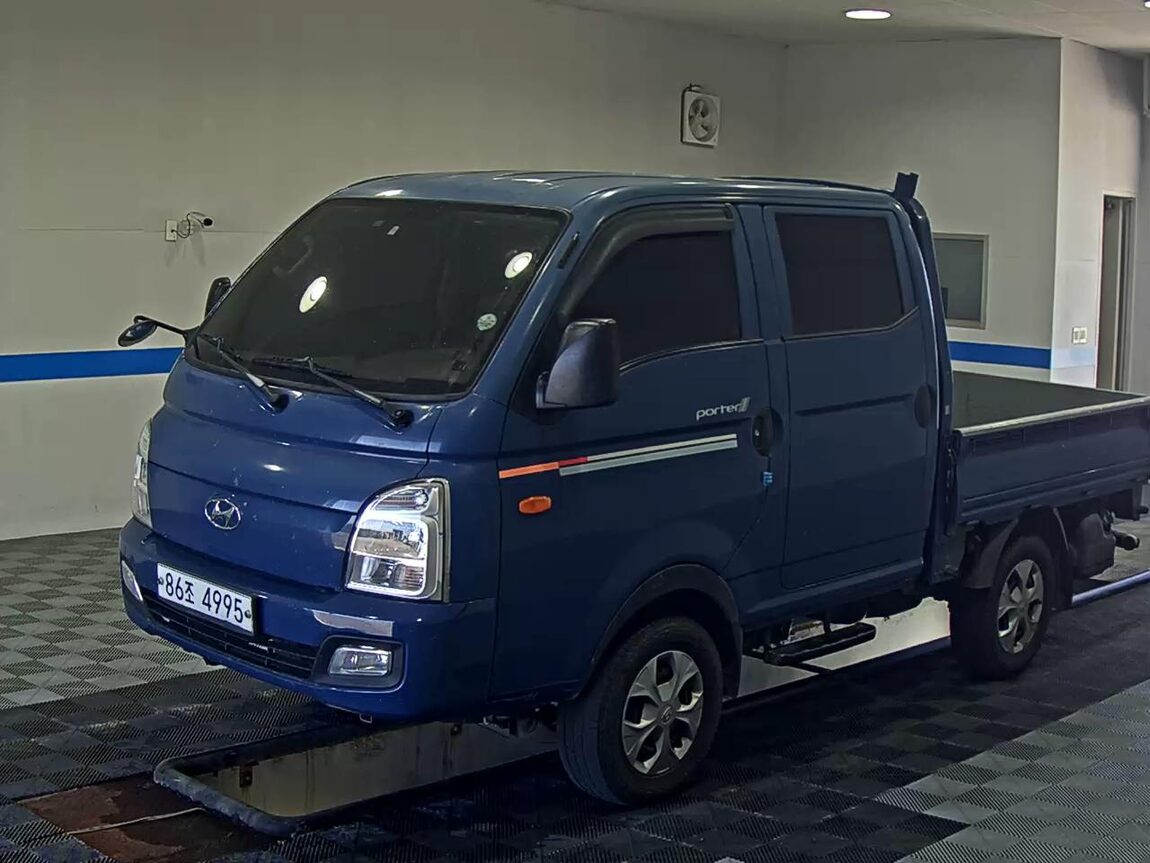 HYUNDAI PORTER II CRDi 4WD DOUBLE CAB LONG WHEELBASE STYLE 2020 - zdjęcie 2