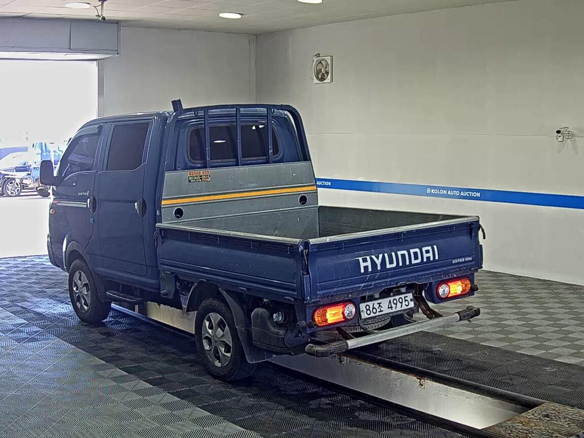 HYUNDAI PORTER II CRDi 4WD DOUBLE CAB LONG WHEELBASE STYLE 2020 - zdjęcie 6