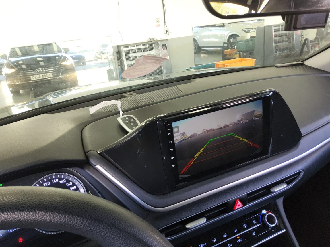 HYUNDAI SONATA (DN8) L2.0 RENTAL CAR STYLE 2021 - zdjęcie 17