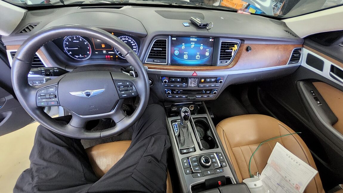 HYUNDAI GENESIS DH G380 AWD FINEST EDITION 2016 - zdjęcie 11