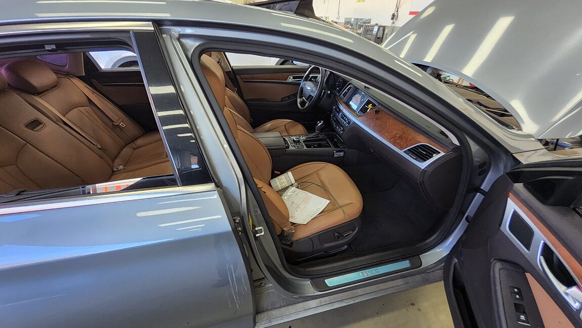HYUNDAI GENESIS DH G380 AWD FINEST EDITION 2016 - zdjęcie 14