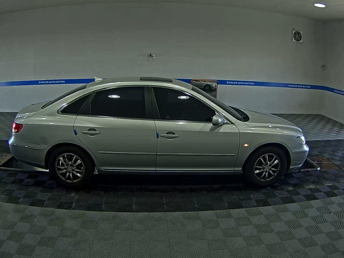 HYUNDAI GRANDEUR NEW LUXURY Q270 PREMIER 2009 - zdjęcie 4