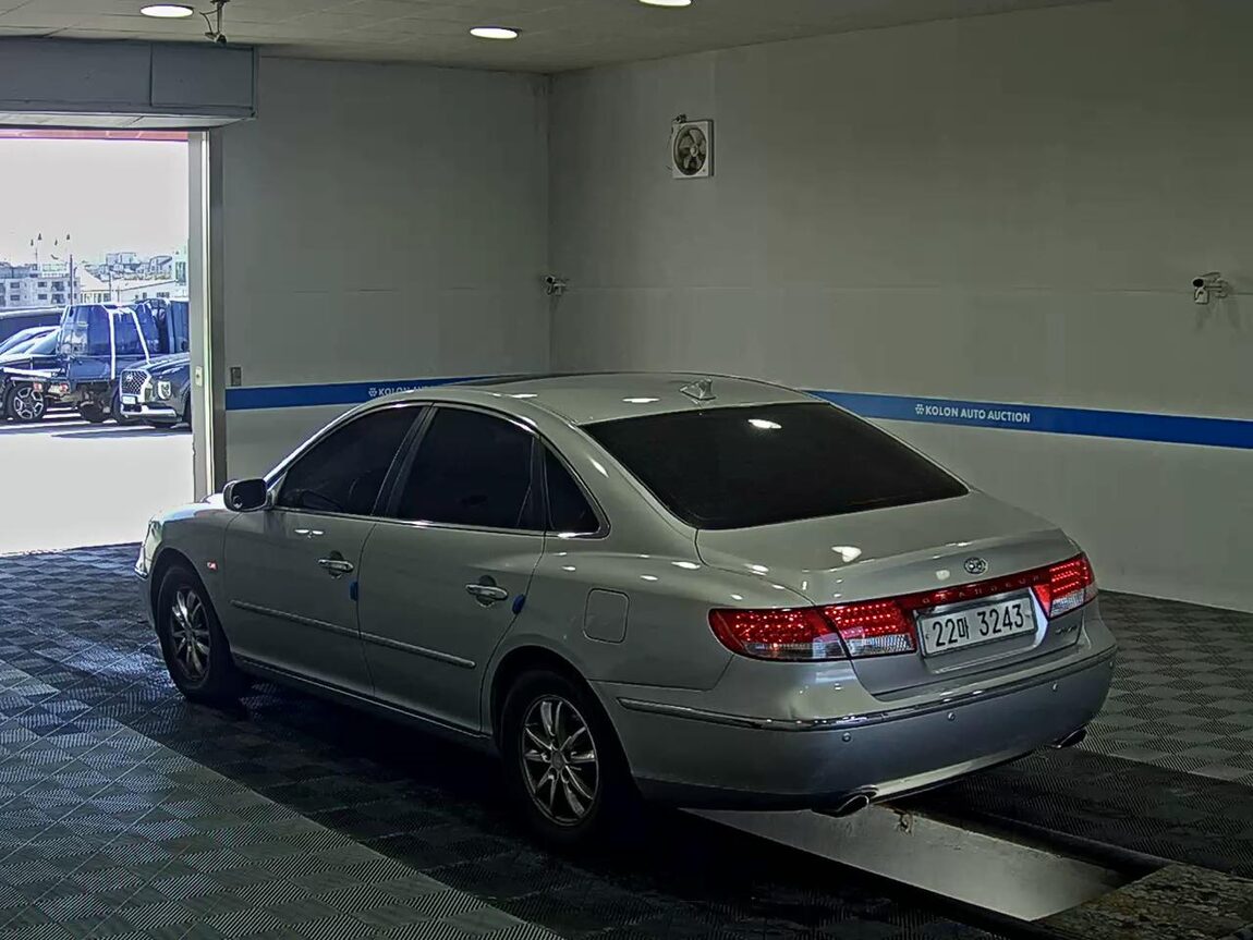 HYUNDAI GRANDEUR NEW LUXURY Q270 PREMIER 2009 - zdjęcie 6