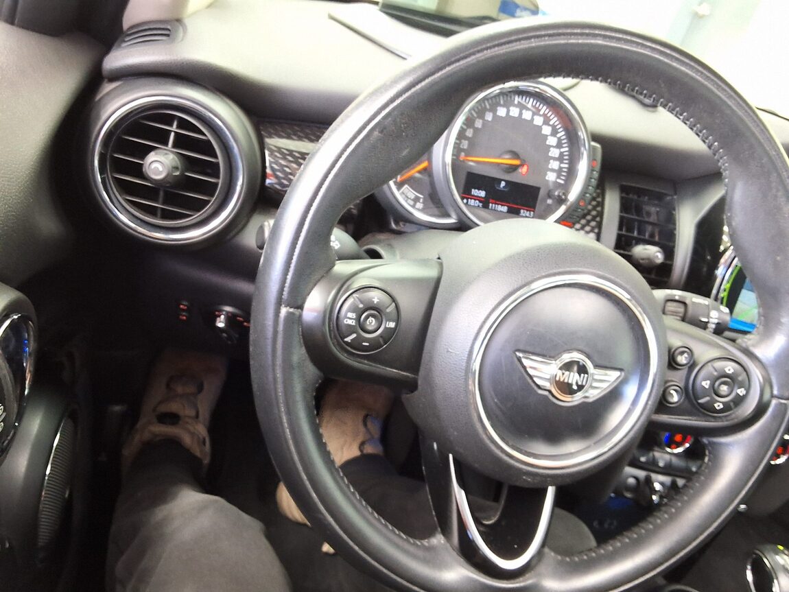 MINI COOPER (3RD GEN) 5-DOOR 2.0 S 2017 - zdjęcie 23